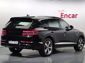 2023 Genesis GV80 с пробегом 28 178 км