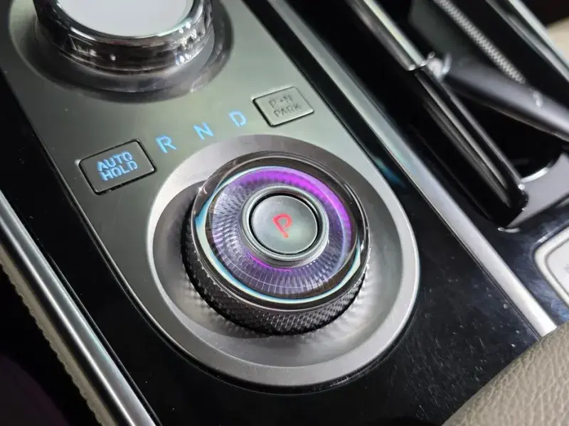 2023 Genesis GV80 с пробегом 28 178 км