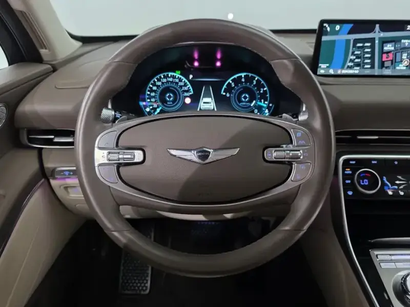 2023 Genesis GV80 с пробегом 28 178 км