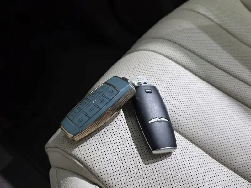 2023 Genesis GV80 с пробегом 28 178 км