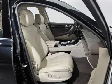 2023 Genesis GV80 с пробегом 28 178 км