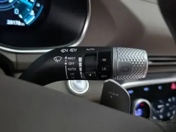 2023 Genesis GV80 с пробегом 28 178 км