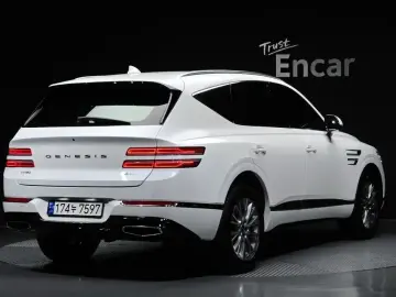 2023 Genesis GV80 с пробегом 20 037 км