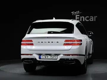2023 Genesis GV80 с пробегом 20 037 км
