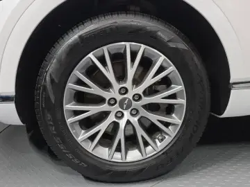 2023 Genesis GV80 с пробегом 20 037 км