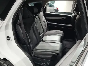 2023 Genesis GV80 с пробегом 20 037 км