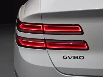 2023 Genesis GV80 с пробегом 20 037 км