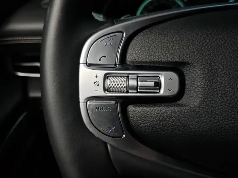 2023 Genesis GV80 с пробегом 20 037 км