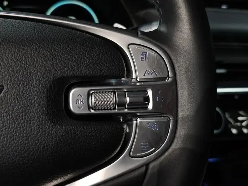 2023 Genesis GV80 с пробегом 20 037 км