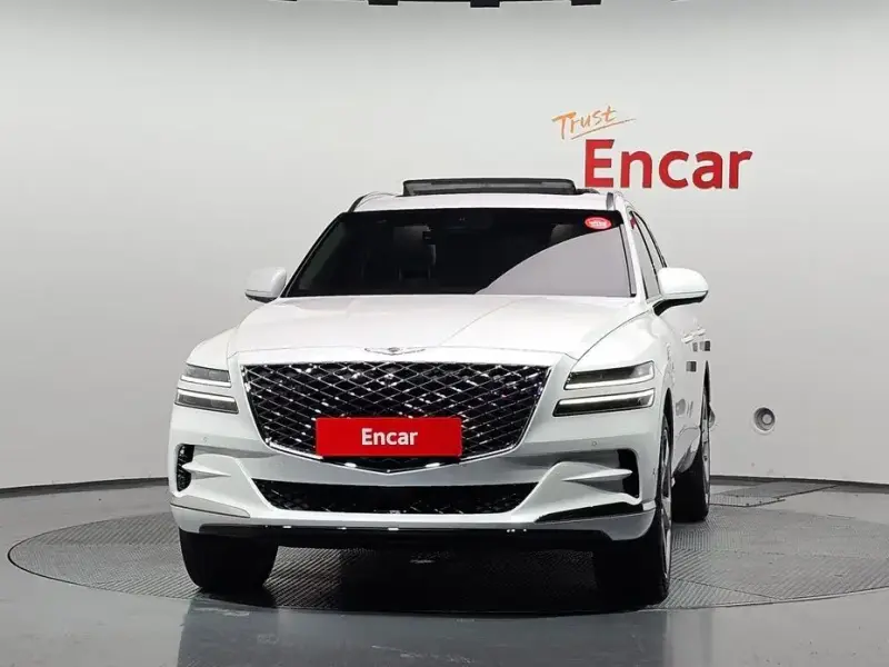 2023 Genesis GV80 с пробегом 16 662 км