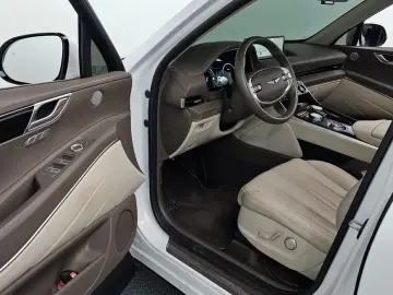 2023 Genesis GV80 с пробегом 16 662 км