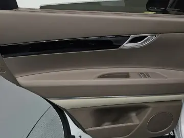 2023 Genesis GV80 с пробегом 16 662 км