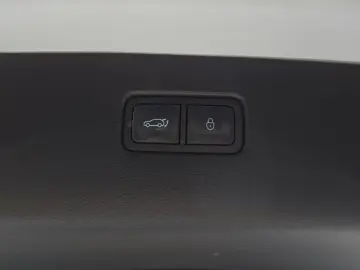2023 Genesis GV80 с пробегом 16 662 км