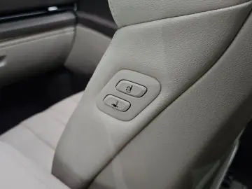 2023 Genesis GV80 с пробегом 16 662 км