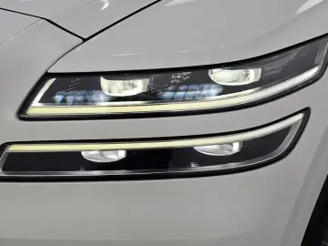 2023 Genesis GV80 с пробегом 60 746 км