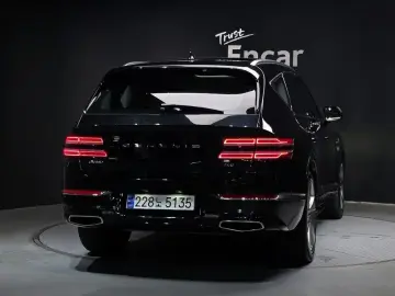 2023 Genesis GV80 с пробегом 31 894 км