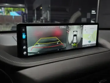 2023 Genesis GV80 с пробегом 31 894 км