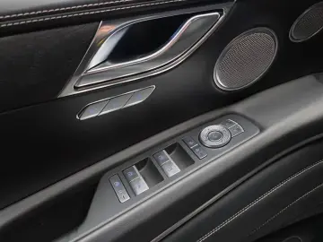 2023 Genesis GV80 с пробегом 31 894 км