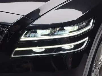 2023 Genesis GV80 с пробегом 31 894 км
