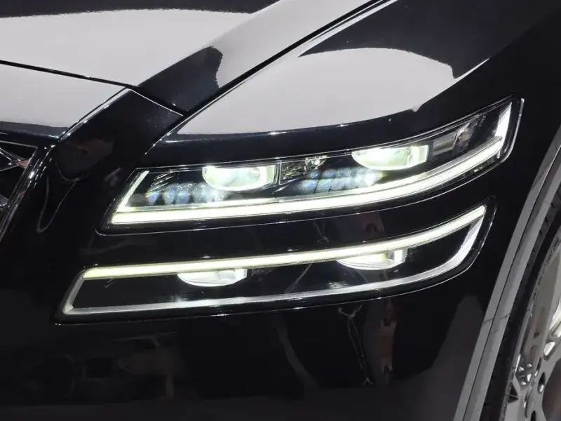 2023 Genesis GV80 с пробегом 31 894 км