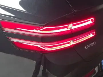 2023 Genesis GV80 с пробегом 31 894 км