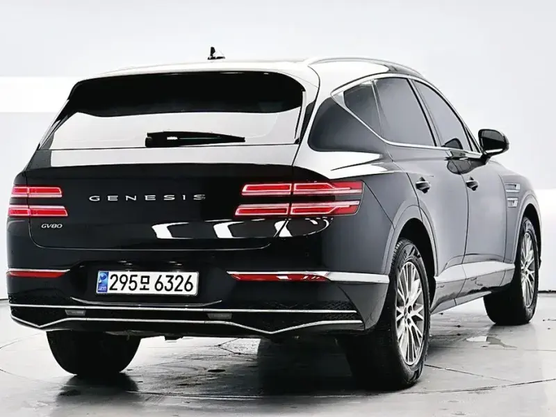 2023 Genesis GV80 с пробегом 25 280 км
