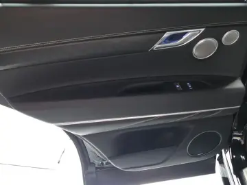 2023 Genesis GV80 с пробегом 31 894 км