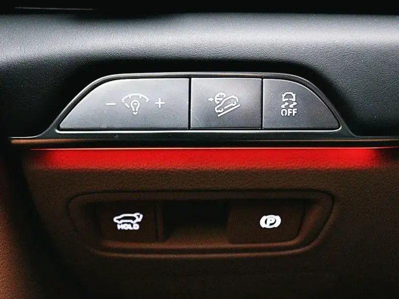 2023 Genesis GV80 с пробегом 25 280 км
