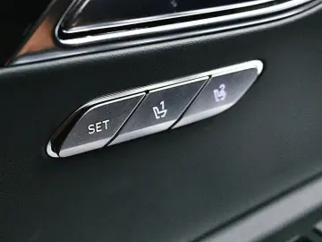 2023 Genesis GV80 с пробегом 25 280 км