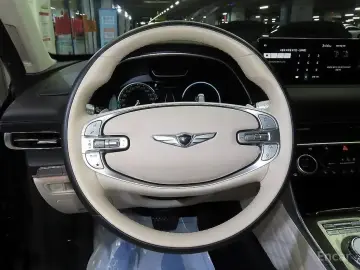 2023 Genesis GV80 с пробегом 57 750 км