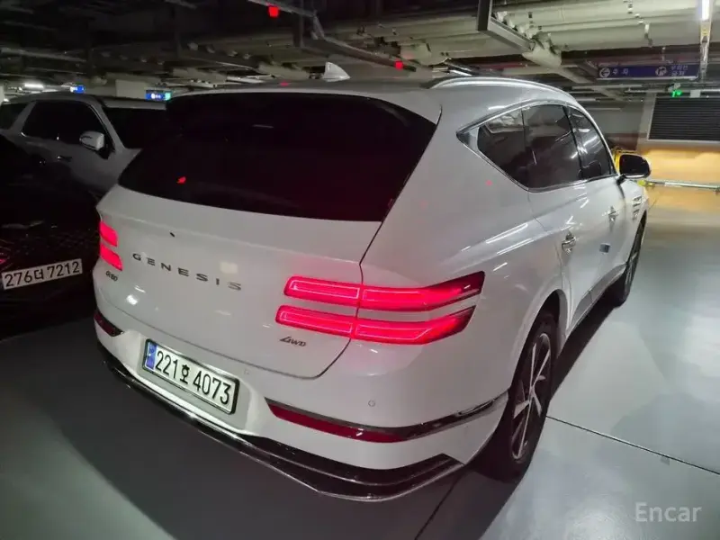 2023 Genesis GV80 с пробегом 44 888 км