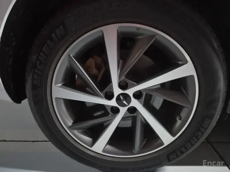2023 Genesis GV80 с пробегом 44 888 км