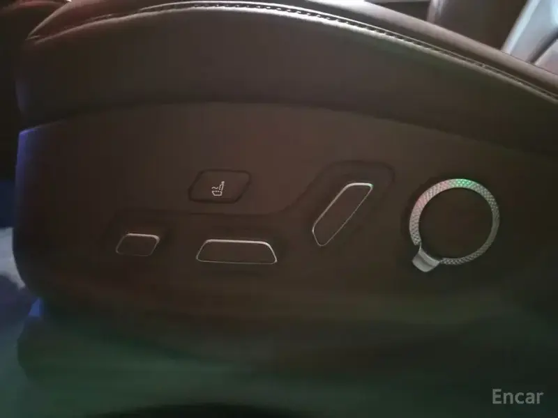 2023 Genesis GV80 с пробегом 44 888 км