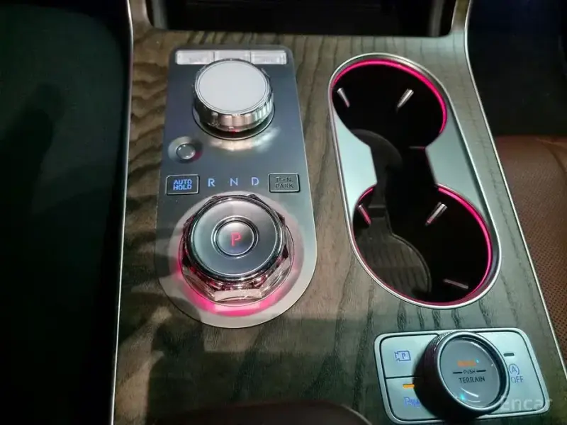 2023 Genesis GV80 с пробегом 44 888 км