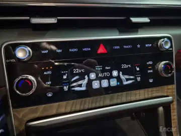 2023 Genesis GV80 с пробегом 44 888 км