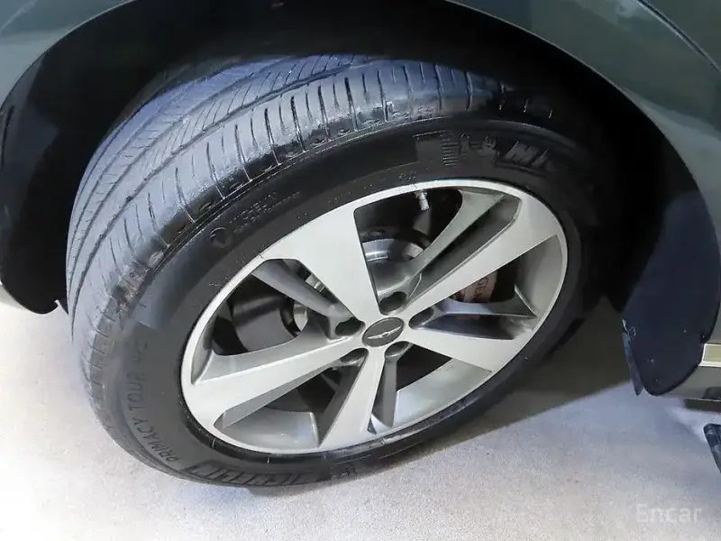 2023 Genesis GV80 с пробегом 57 750 км