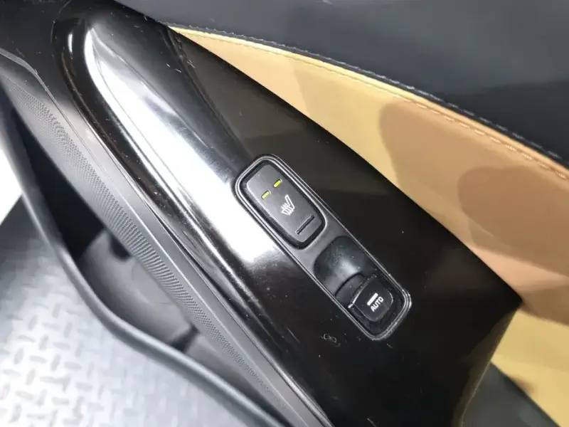 2020 Kia K7 с пробегом 65 889 км
