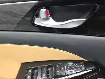 2020 Kia K7 с пробегом 65 889 км