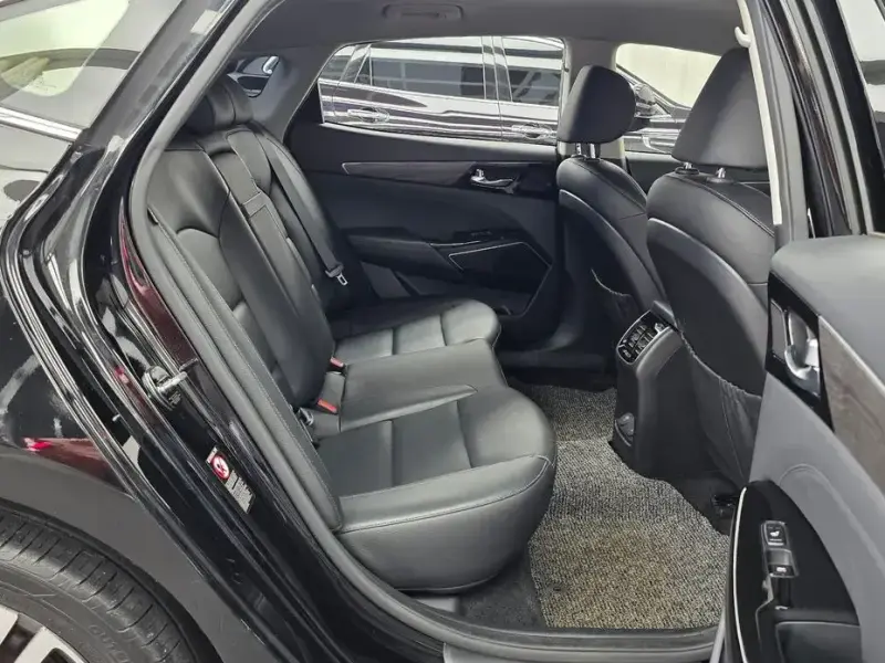 2021 Kia K7 с пробегом 49 162 км