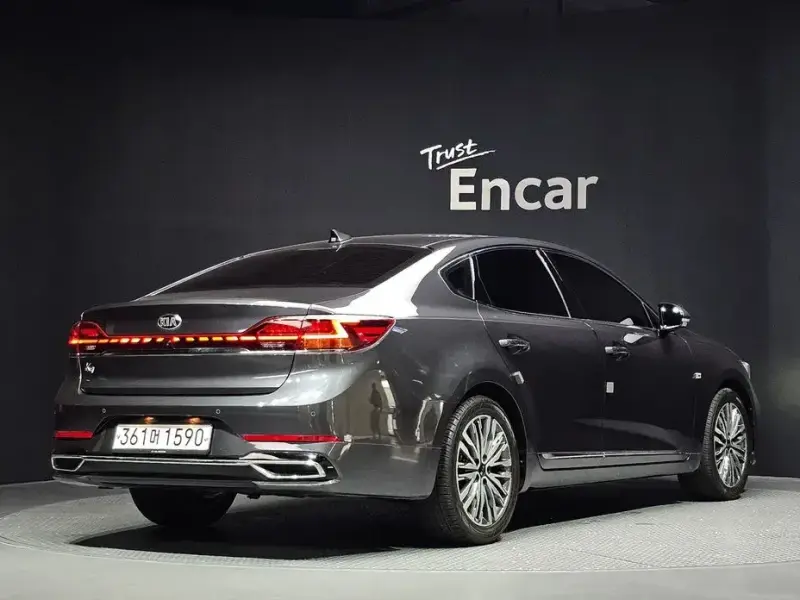 2019 Kia K7 с пробегом 18 162 км