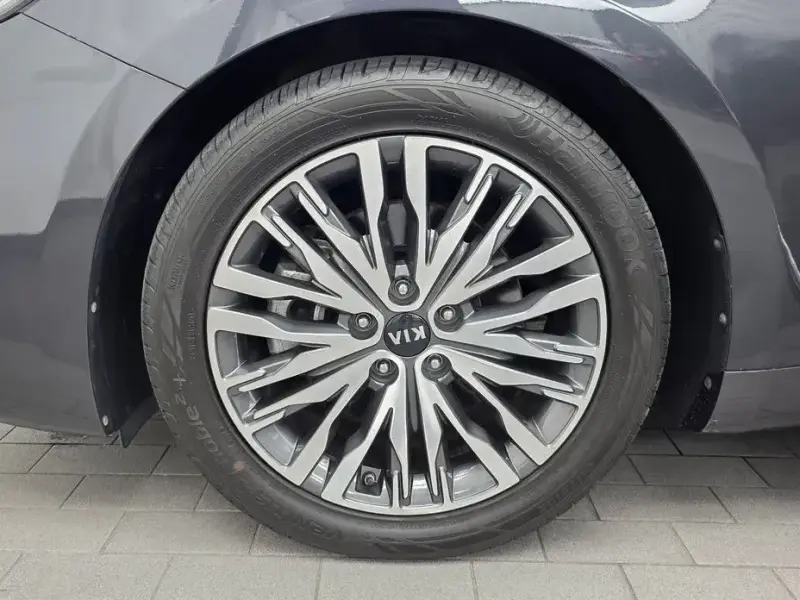 2019 Kia K7 с пробегом 18 162 км