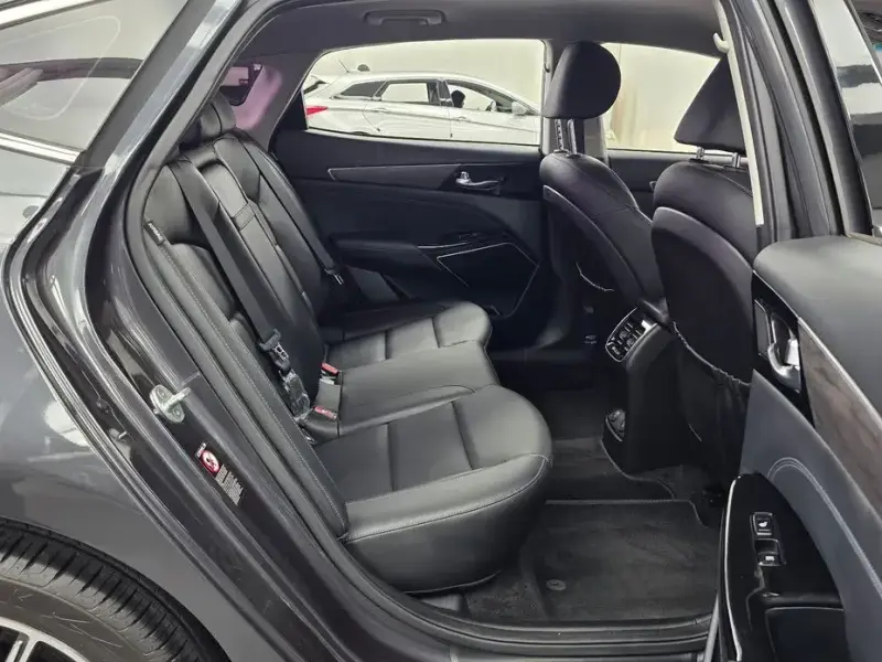 2019 Kia K7 с пробегом 18 162 км