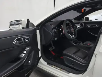 2016 Mercedes-Benz CLA с пробегом 105 911 км