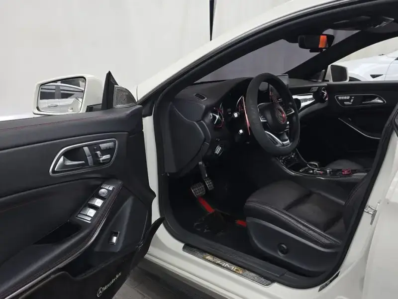 2016 Mercedes-Benz CLA с пробегом 105 911 км