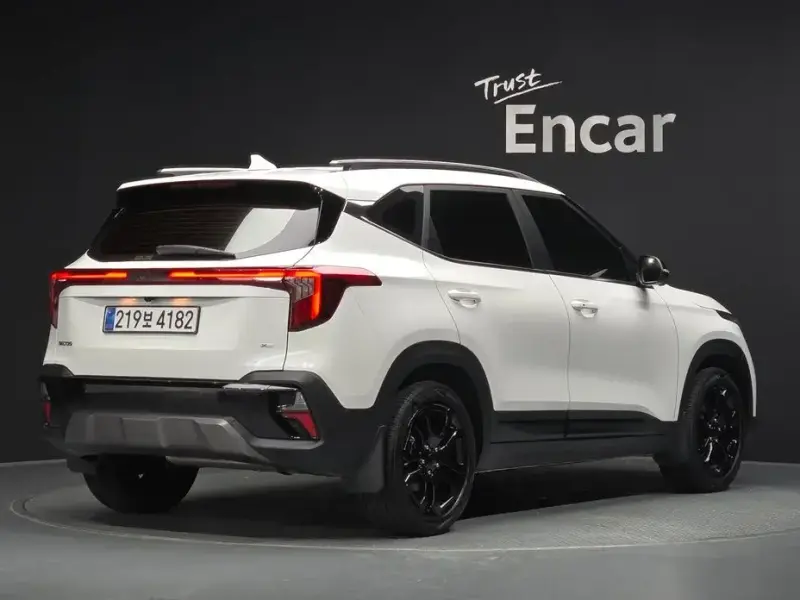 2025 Kia Seltos с пробегом 7 702 км
