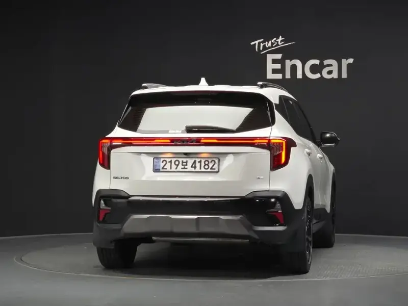 2025 Kia Seltos с пробегом 7 702 км