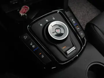 2025 Kia Seltos с пробегом 7 702 км