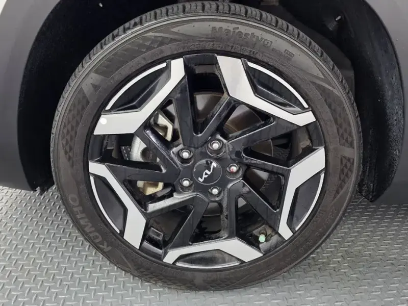 2023 Kia Seltos с пробегом 48 934 км