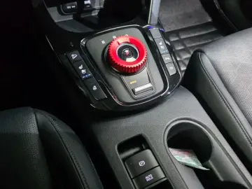 2023 Kia Seltos с пробегом 48 934 км