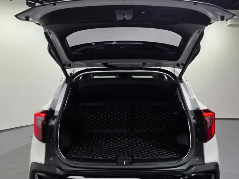 2023 Kia Seltos с пробегом 48 934 км